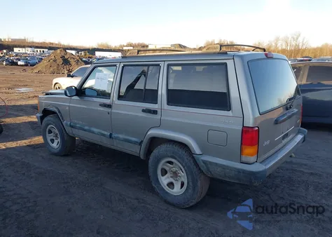 2000 Jeep Cherokee Sport from USA, damaged, VIN 1J4FF48SXYL131544
